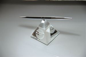 Picture of Pen on Crystal Pyramid