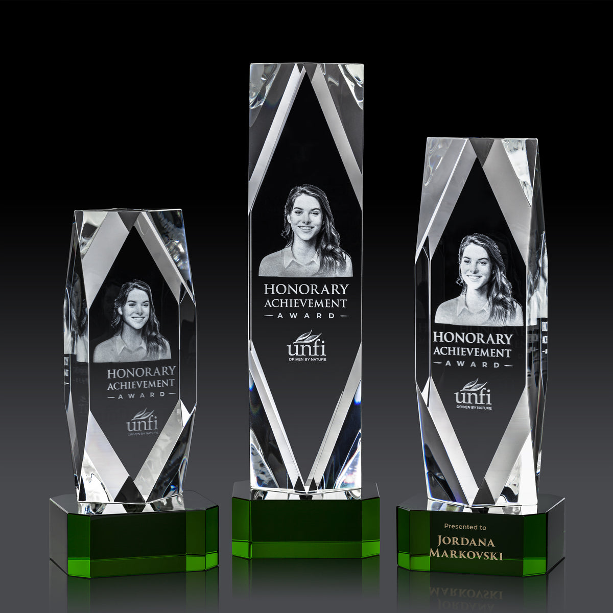 Delta 3D Award on Base - Green