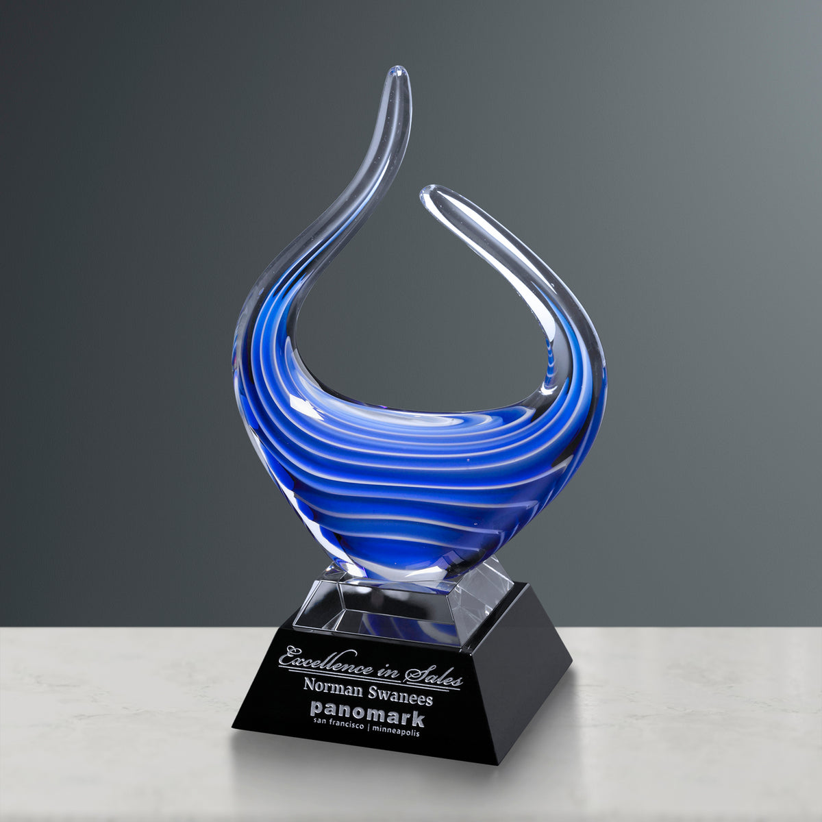 Blue Reflections Award 10-3/4" - Crystal D
