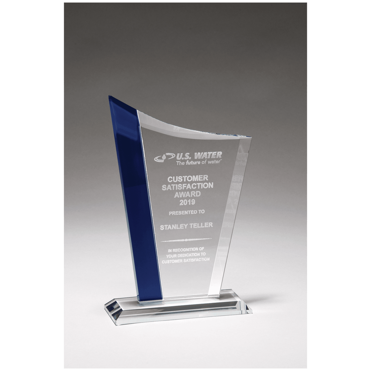 5 1/4 x 8" Zenith Series Clear Glass Award with Blue Glass Highlights