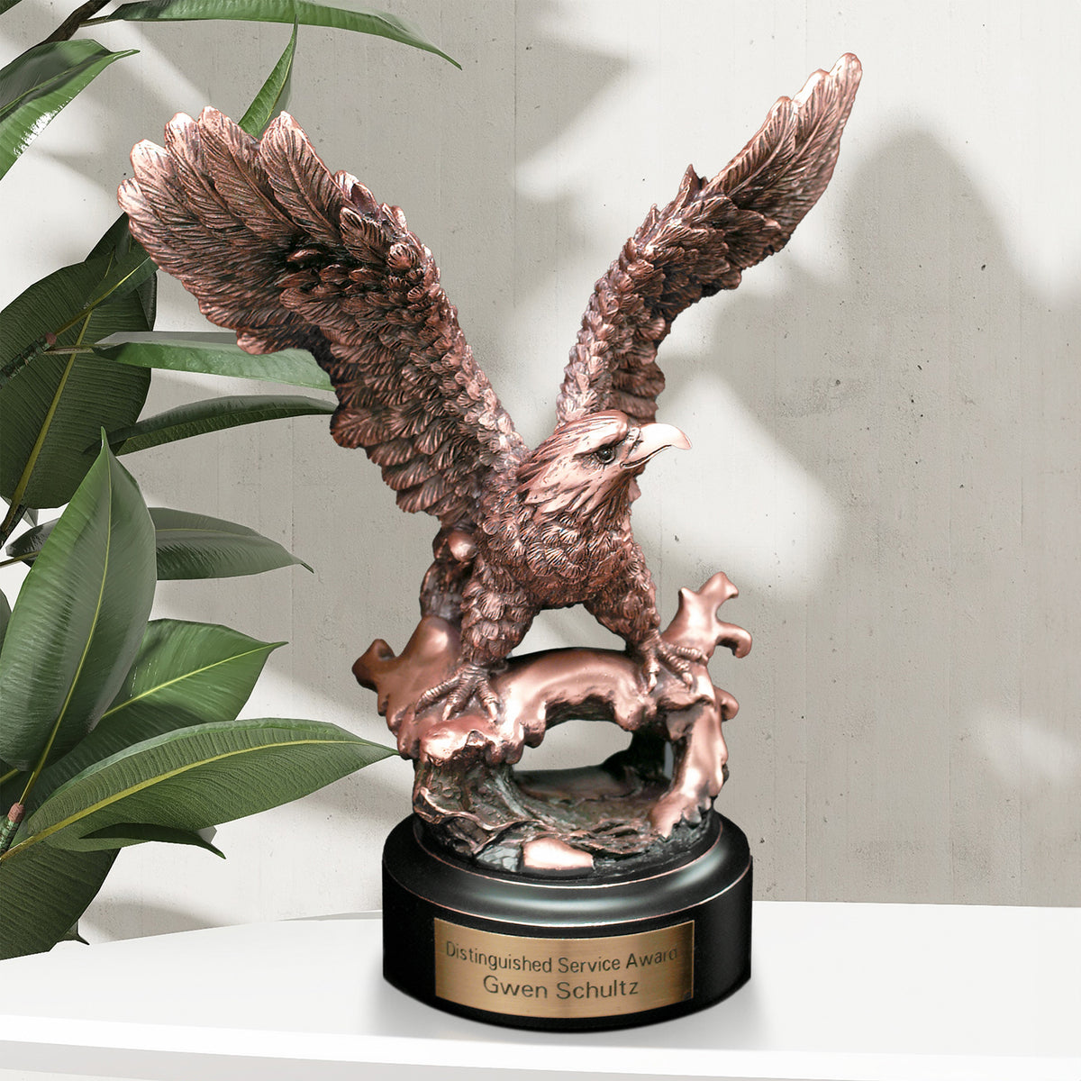 Perched Eagle 7-1/2" - Crystal D