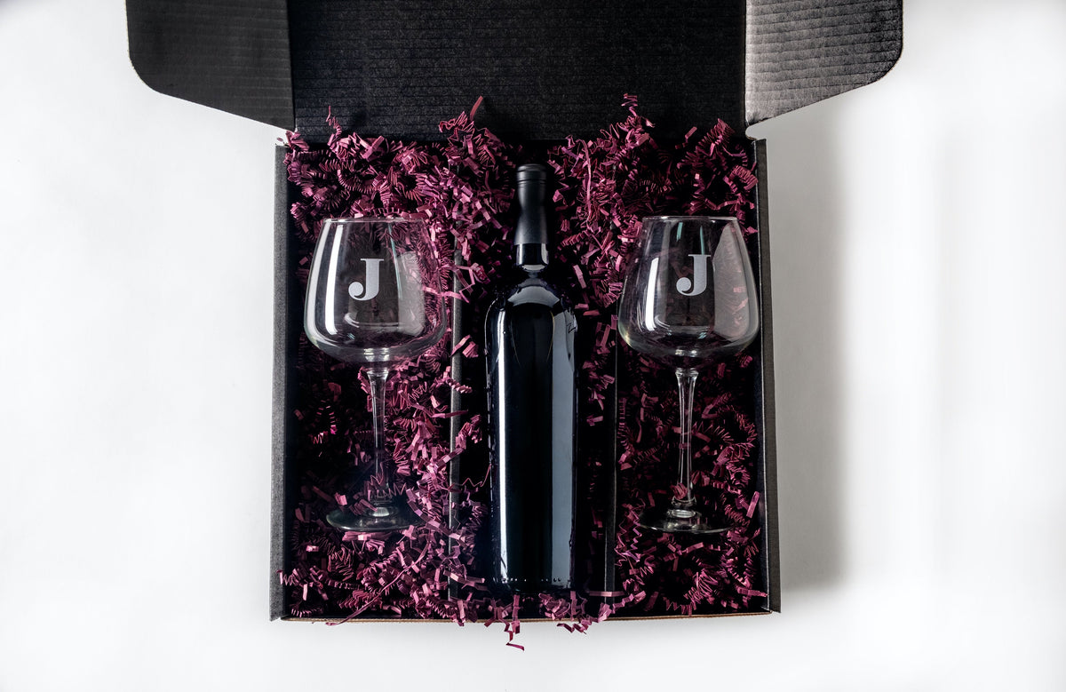 Engraved gift — additional design or presentation example; final configuration confirmed in quote